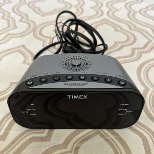 TIMEX Alarm Clock Radio AM FM Radio MODEL T231-A-C Large Display Clock