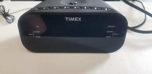 TIMEX AM/FM Dual Alarm Clock Radio T231Y- With Great Features Tested & Working