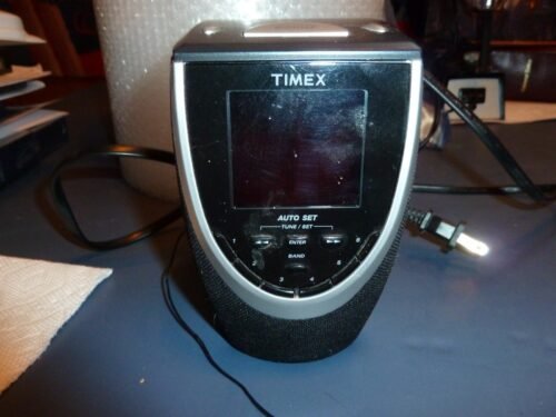 Timex Auto-Set Dual Alarm Preset Tuning Clock Radio Model T313B