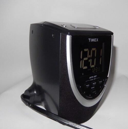 Timex Auto-Set Dual Alarm Preset Tuning Clock Radio Model T313B