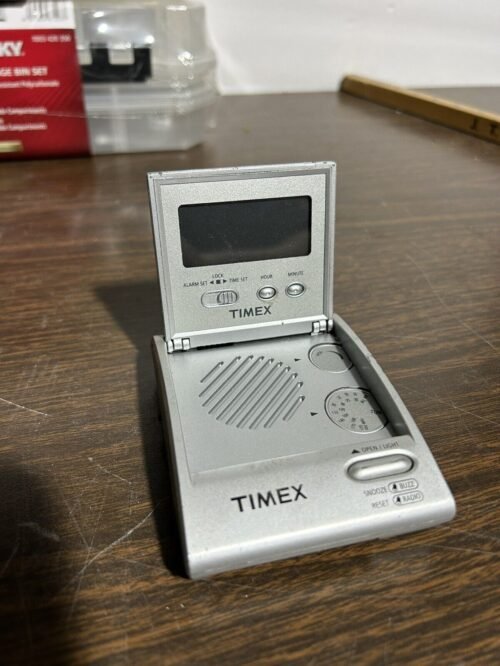 TIMEX Flip Top Travel Alarm Clock AM/FM Portable Radio Model T315S