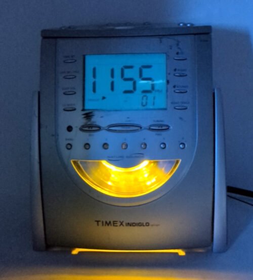 TIMEX INDIGLO T619T Nature Sound Machine CD Player Clock Radio Digital - Tested