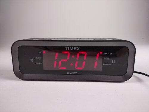Timex Jumbo Display AM/FM Clock Radio Dual Alarm Model T236 Includ Manual TESTED