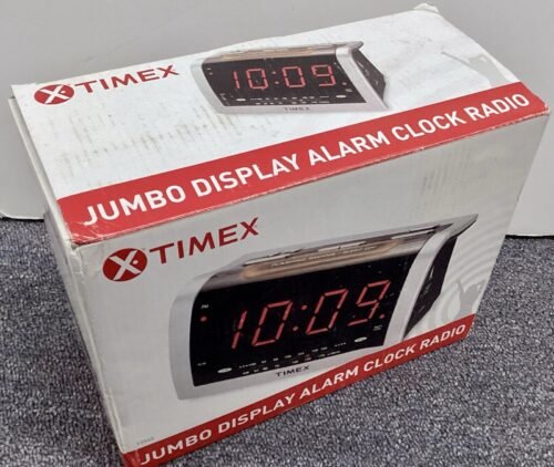 TIMEX JUMBO DISPLAY DIGITAL ALARM CLOCK RADIO W/BATTERY BACKUP, (GB)