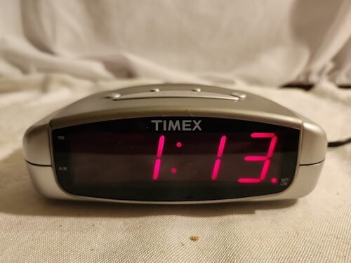 Timex T109S Loud Travel Alarm Clock Grey Battery Backup Tested & Works