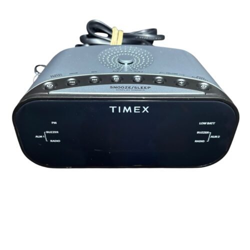 Timex T231Y Silver w/ Large Red LCD Display Alarm Clock AM/FM Radio w/ Aux