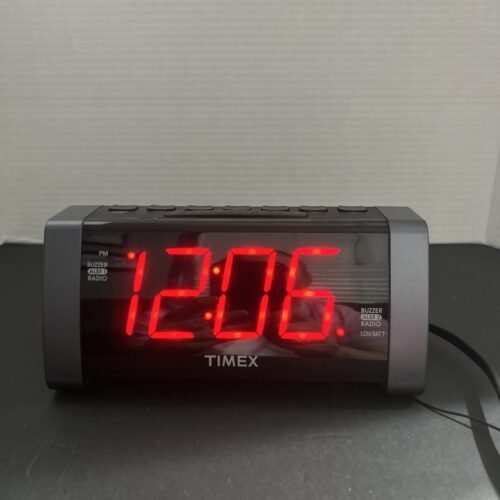 Timex T235Y Dual Alarm AM/FM Clock Radio Black & Grey Trim w/ Jumbo Red Numbers