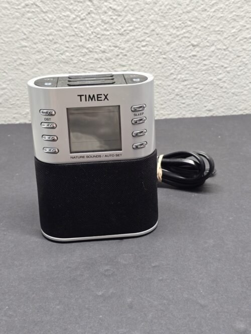 Timex T307S Dual Alarm Clock Radio Nature Sounds Preset Tuning Aux Plug In Free