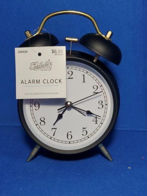 Twin Bell Alarm Clock Traditional (Battery Operated)