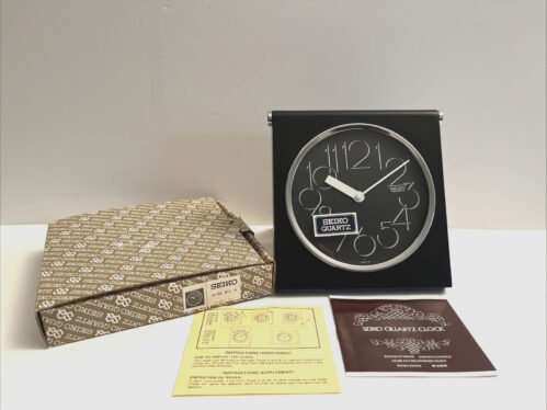 Unusual SEIKO Japan Vintage 1970s Quartz Wall / Desk Clock Black/White MCM NOS!