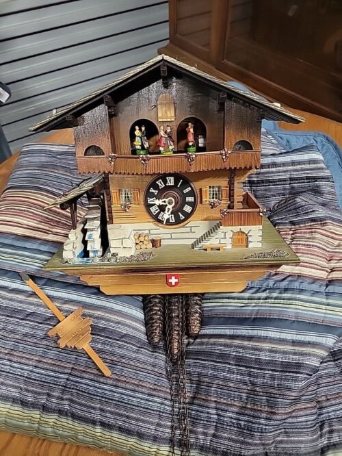 Very beautiful Cuckoo Clock Forest House With dancers music moverment - Working
