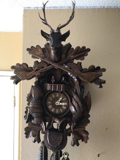 Very LARGE beautiful Black forest Deer head hunter 8 days cuckoo clock