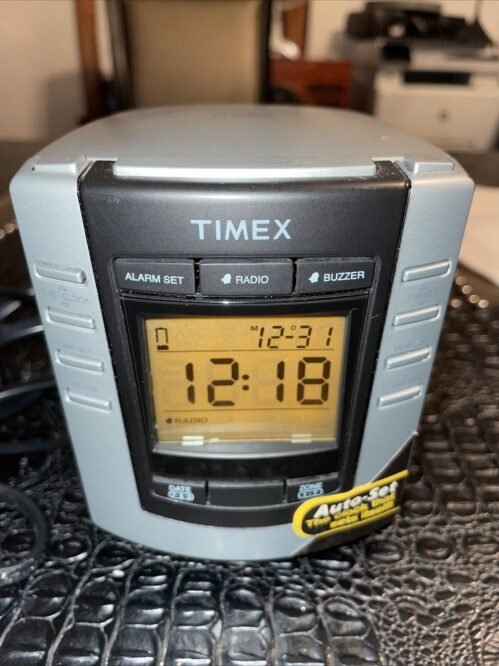 VGC Timex Auto-Set Dual Alarm Digital Clock Radio T301B LED Backlit Batt Travel