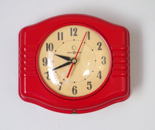 Vintage 1941-42 General Electric Telechron 2H14 Red wall clock free shipping