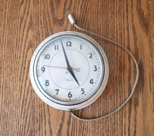 Vintage 1950's/1960's Westclox "Orb" S8 Round Ivory/White MCM Wall Clock - WORKS