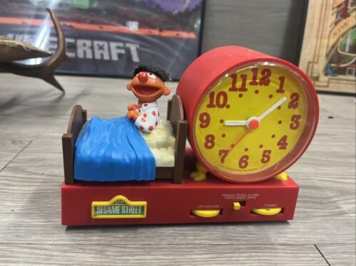 Vintage 1977 Sesame Street Ernie Wind Up Alarm Clock Muppets Tested No Radio