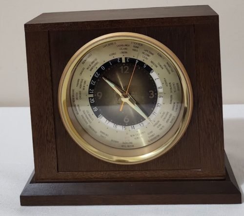 Vintage 1980s Bulova Executive Wooden World Time Clock , working, Rare