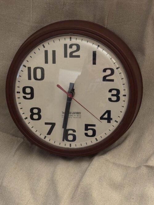 Vintage 1994 Chicago Lighthouse For The Blind Model 8 Wall Clock Brown WORKS 10”