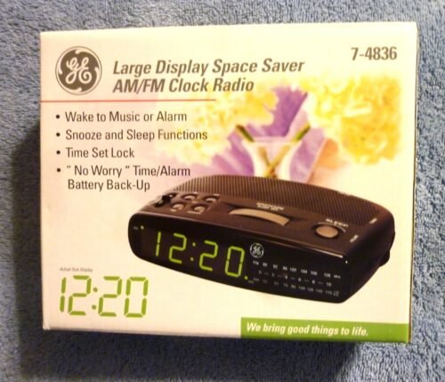 Vintage 2001 GE Large Display Space Saver AM/FM Clock Radio ~ Model 7-4836 ~NIB