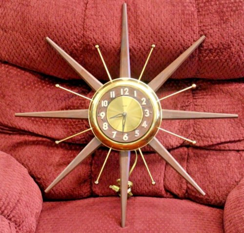 Vintage 24 1/2" United Atomic Sunburst MCM Wall Clock Plastic/Metal WORKING NICE