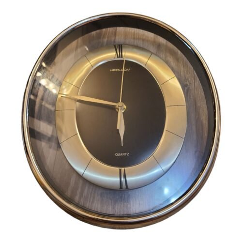 Vintage Beautiful Heirloom Quartz Wall Clock Clear Super Collectible