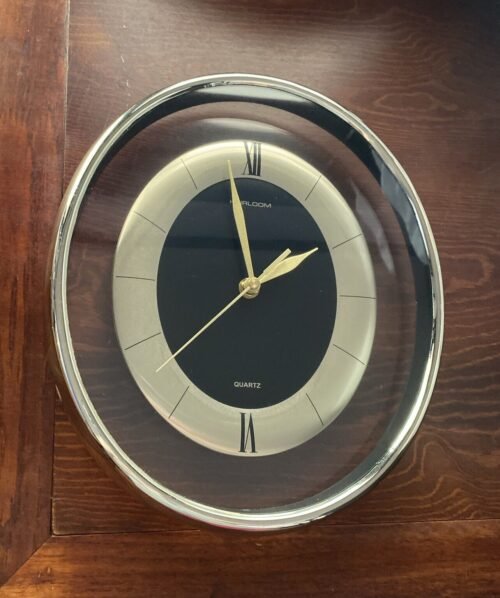 Vintage Beautiful Heirloom Quartz Wall Clock Clear Super Collectible