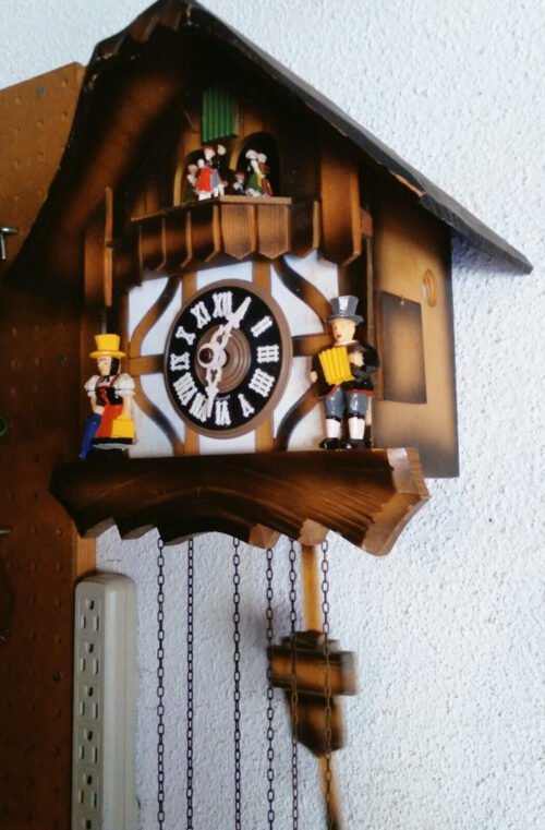Vintage Black Forest German Musical Chalet Cuckoo Clock Keeps perfect time