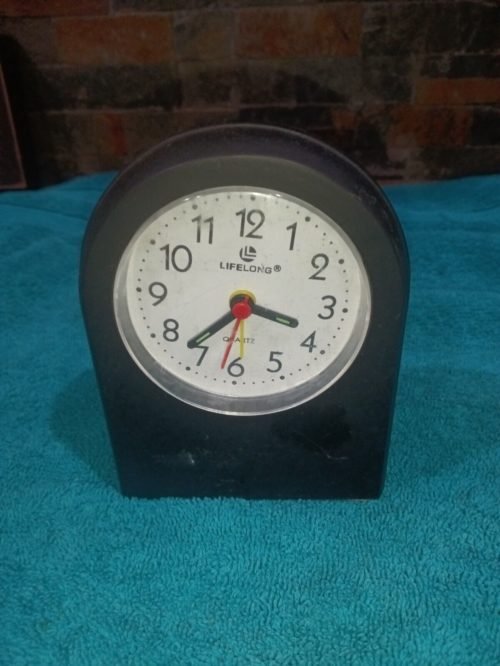 Vintage Black Lifelong Quartz Desk Clock