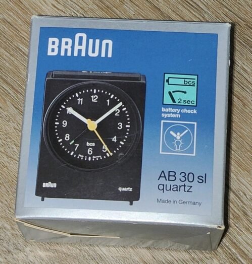 VINTAGE BRAUN ALARM CLOCK QIARTZ TYPE 4768 AB 30 SL MADE IN GERMANY NEW IN BOX