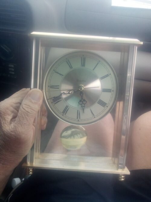 Vintage Bulova B1704 T6 mantel clock