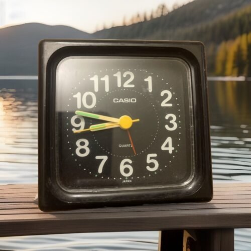 Vintage Casio Alarm Clock - black / green - Works Great! Rare Used Read