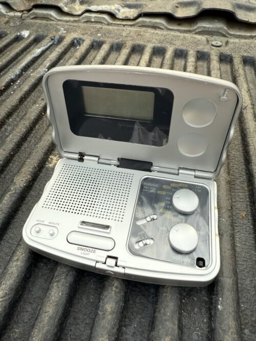 Vintage CASIO RT-10 Travel Alarm Clock with AM/FM Radio - NEW OLD STOCK