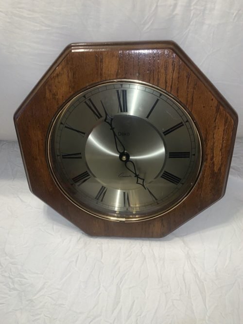 Vintage Deko Wooden Quartz Hanging Wall Clock