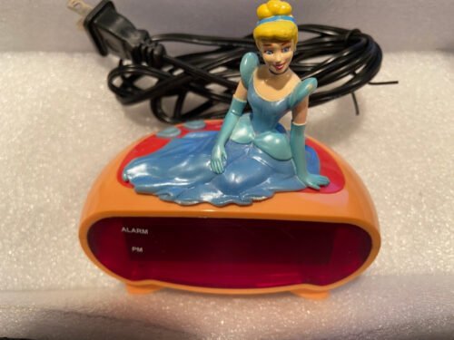Vintage Disney's Cinderella Digital Alarm Clock 4" X 4.25" *Pre-Owned w/Wear* a2