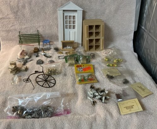 Vintage Dollhouse Miniature Furniture & Accessories Mixed Huge Big Lot