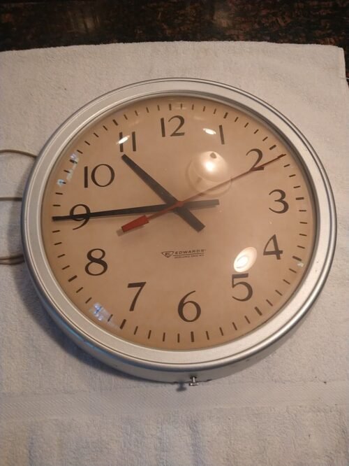 Vintage Edwards Company Inc. Silver Large 14" Diameter Wall Chromatic Clock RUNS