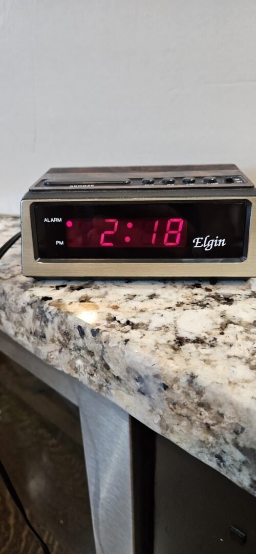 Vintage Elgin Model 3142 Digital Alarm Clock Tested & Working Used