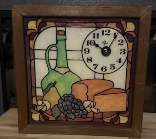 Vintage Elgin Stained Glass Quartz Wall Clock 15 x 15 Fruit Wine Cheese