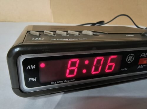 Vintage GE Digital Alarm Clock Radio 7-4612B AM FM Woodgrain Tested WORKS GREAT