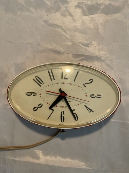 Vintage General Electric Oval RED & WHITE 2H115 Wall Clock Retro Working