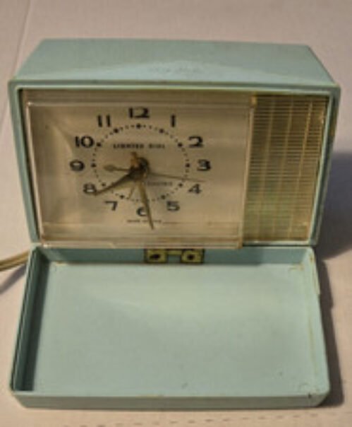 Vintage General Electric Trip Mate Clock Turquoise Lighted Dial