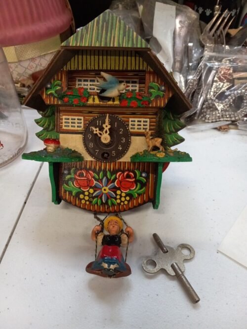 Vintage Germany Kuckulino Black Forest Clock Swiss House Deer Mushroom Bird Key