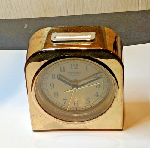 Vintage Gold SEIKO Quartz Alarm CLOCK QEJ302G Works Great