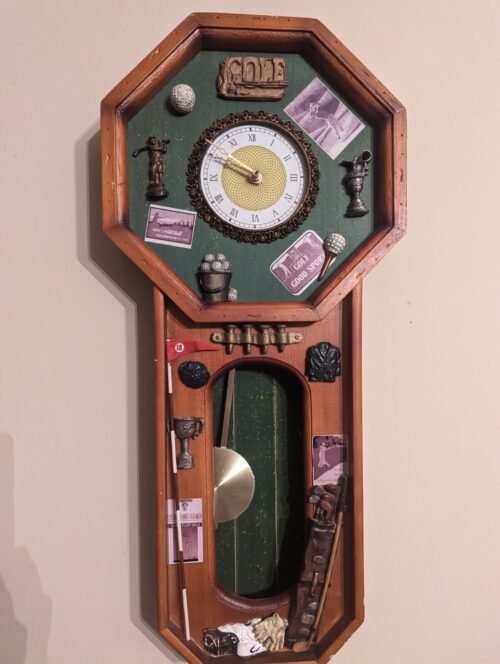 VINTAGE GOLF PENDULUM WALL CLOCK DECOR 21.5"x10" EXCELLENT WORKING CONGRATULATIO