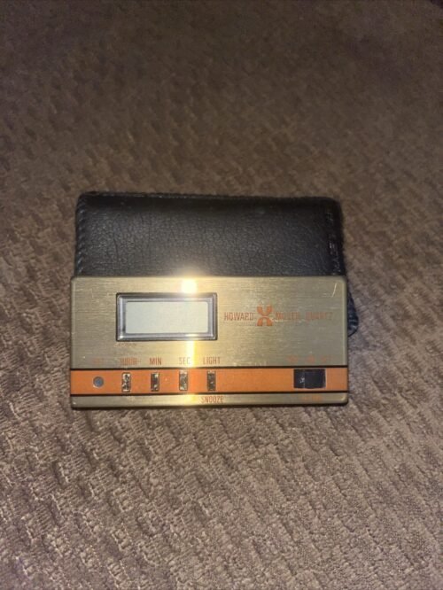 Vintage Howard Miller LCD Quartz Alarm Clock Model 622-799