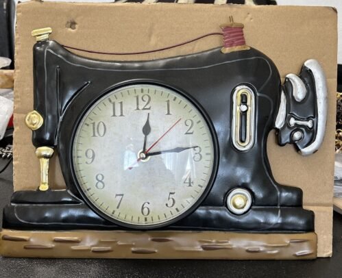 Vintage Inspired Old Fashion Retro Sewing Clock Large Numbers no Pendulum Works
