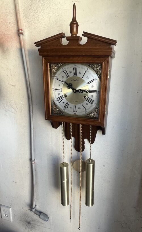 Vintage Japanese Linden 31 Day Wall Pendulum Clock Hourly Chimes Key Wound W/key