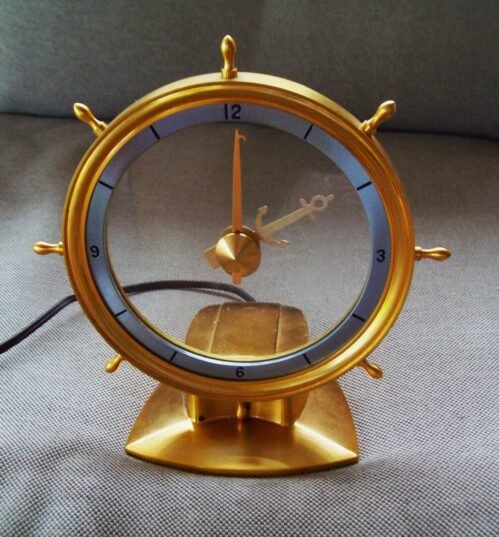 VINTAGE JFFERSON GOLDEN HELM ELECTRIC MYSTERY CLOCK MADE IN USA