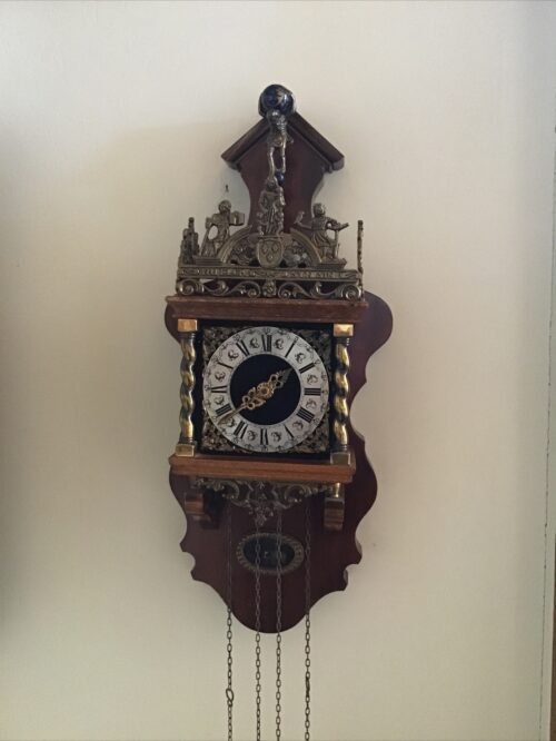Vintage Mid 20th Century “Nu Elck Syn Sin” Dutch Wall Clock (Local Pickup Only!)