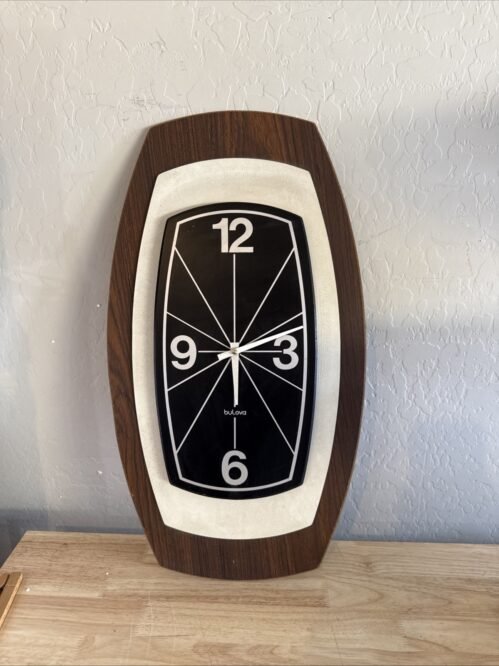 VINTAGE MID CENTURY MODERN BULOVA WALL CLOCK/ DISPLAY CLOCK